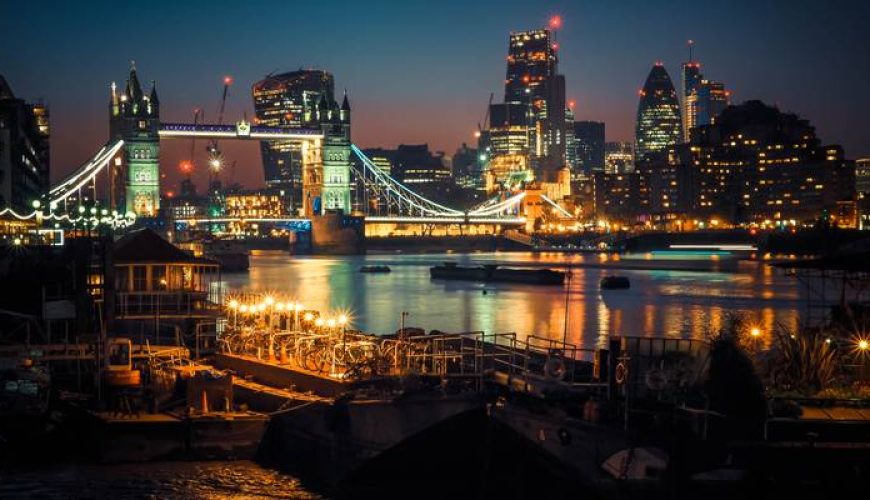 Tower Bridge and London skyline night view