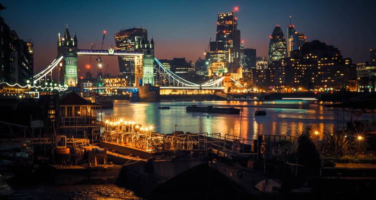 Tower Bridge and London skyline night view